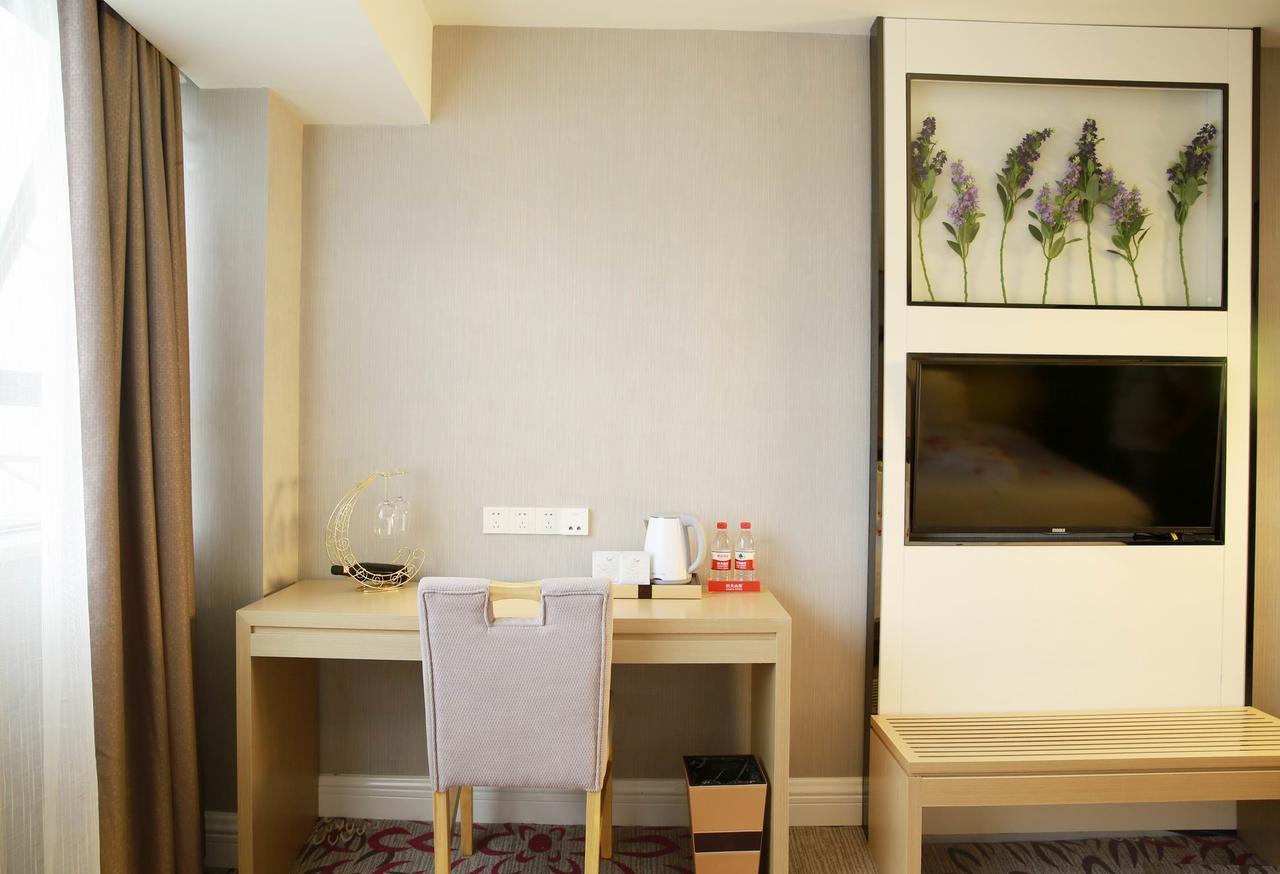 Lavande Hotel Chengdu North Kehua Road ภายนอก รูปภาพ