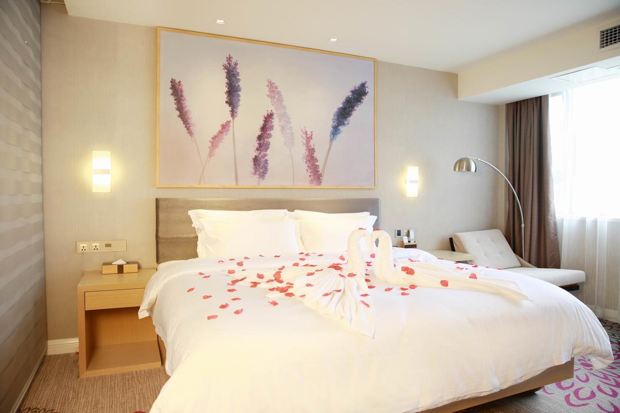 Lavande Hotel Chengdu North Kehua Road ภายนอก รูปภาพ